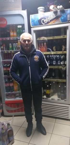  ,   Alexander, 54 ,   c 