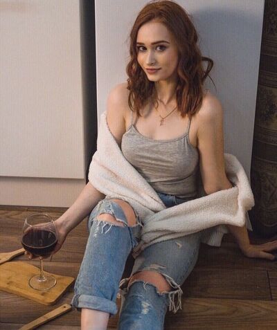  ,   Anastasia, 25 ,   ,   