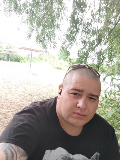  ,   Alexander, 33 ,   ,   , c 