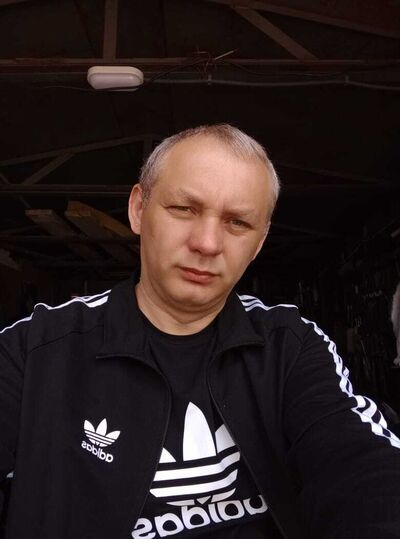  ,   Jury, 47 ,   c 