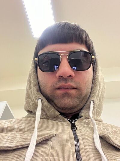  ,   Sam, 21 ,   ,   