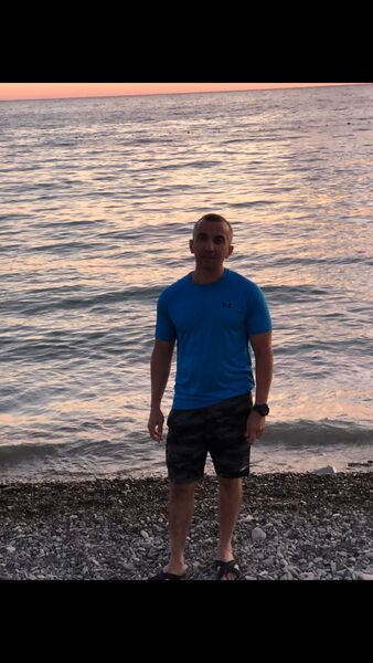  ,   Ruslan, 44 ,   c 