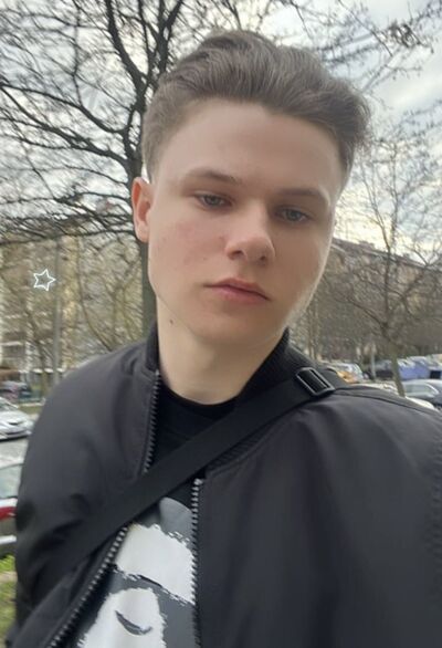  ,   Alex, 20 ,   ,   