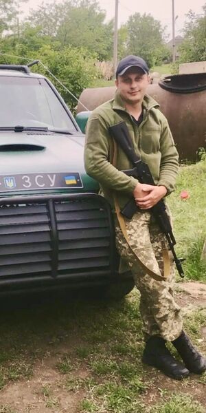  ,   Jon, 34 ,  