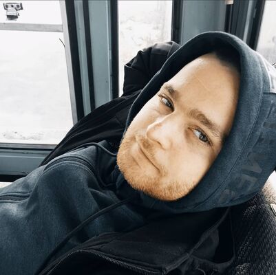 --,   Mikhail, 31 ,   ,   , 