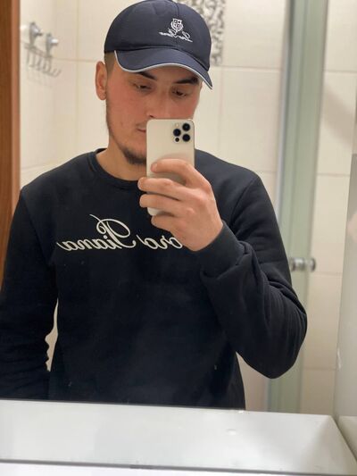  ,   Zubayr, 24 ,   ,   