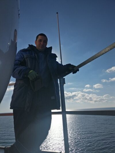  ,   Azat, 35 ,   ,   , c 