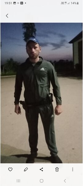  ,   Meker, 34 ,  