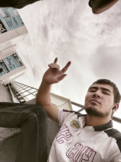  ,   Umarjon, 21 ,   ,   