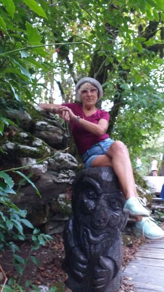  ,   Nina, 64 ,   c , 