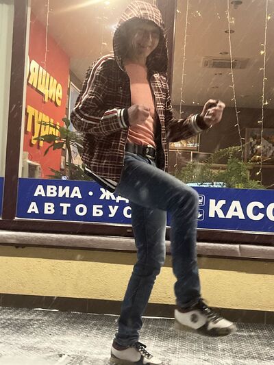  ,   Aleksei, 44 ,   ,   