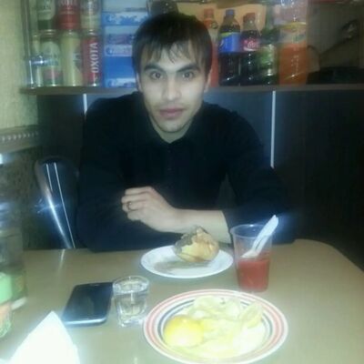  ,   Xasan, 32 ,   ,   
