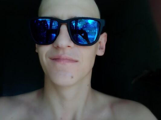  ,   Denis, 31 ,   ,   , c 