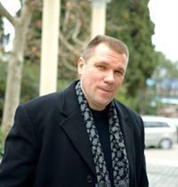 ,   Mihail, 49 ,   