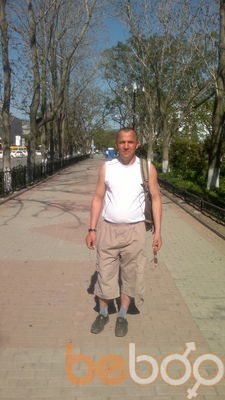  -,   Dicson, 48 ,   