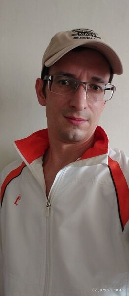  ,   Anton, 41 ,     , c 