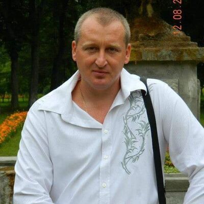  ,   Valentin, 48 ,     , c 
