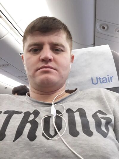  ,   Zakhar, 35 ,   ,   , c , 