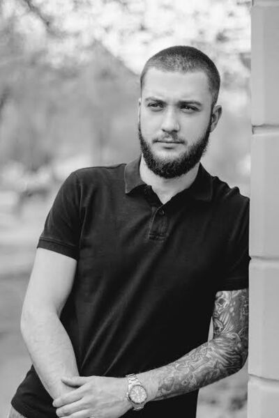  ,   John, 40 ,   ,   