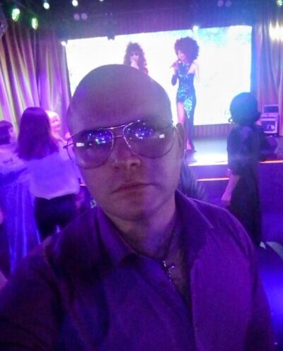 ,   Romari, 40 ,   ,   