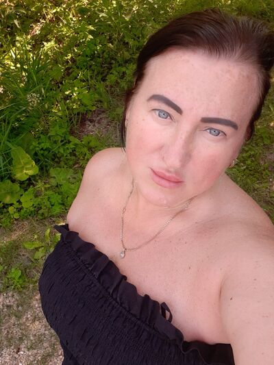  ,   Tatyana, 53 ,   c 