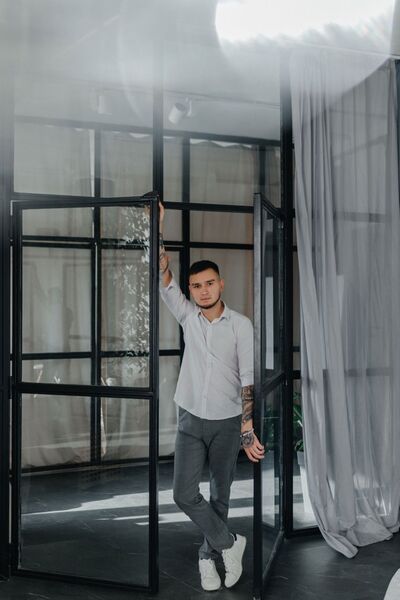  ,   Kirill, 25 ,   ,   