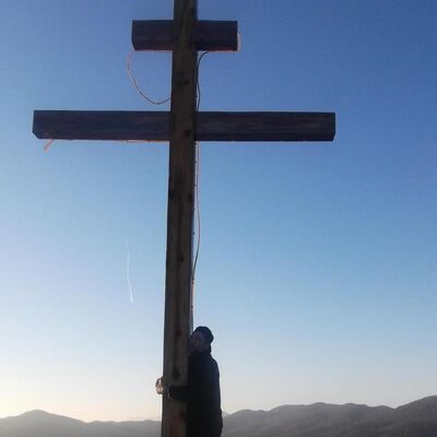  ,   Badri, 49 ,     , c 
