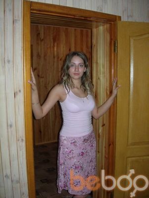  ,   Nini, 33 ,   