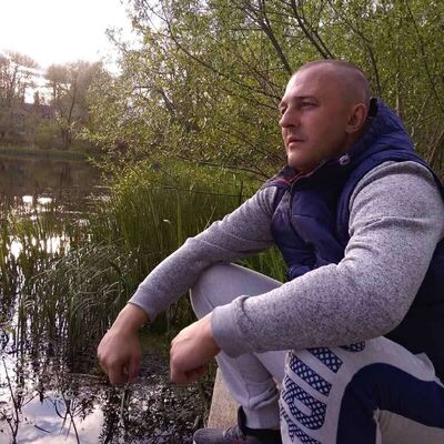  ,   Artem, 44 ,   ,   , c , 