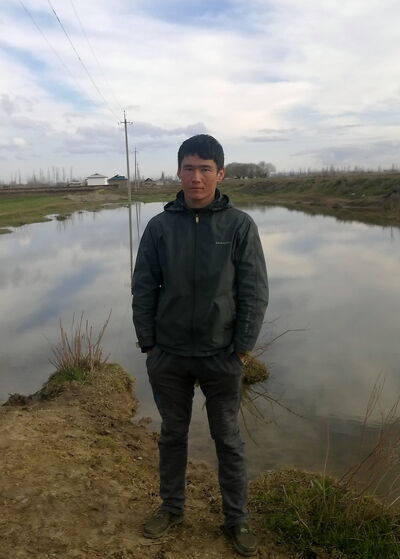  ,   Akmal, 32 ,  