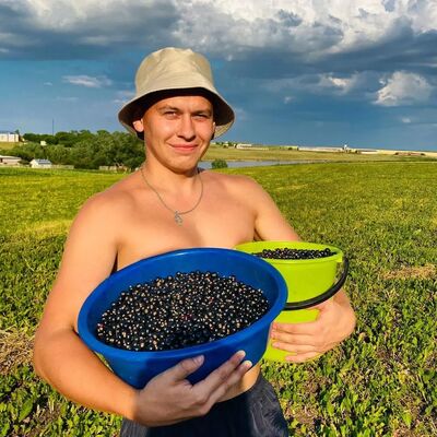  ,   Evgeny, 29 ,   