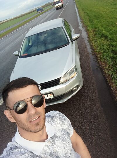  ,   Temur, 28 ,     