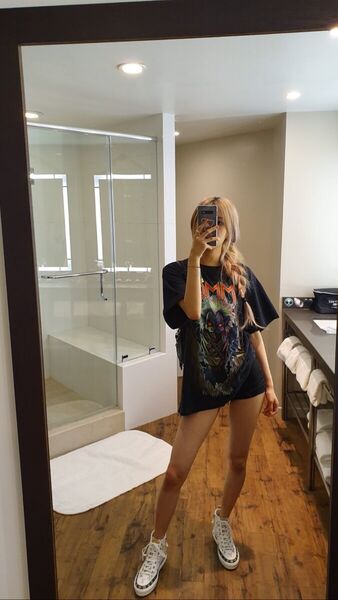  ,   Rose, 27 ,  