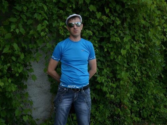  ,   Alieks, 48 ,   