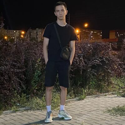  ,   Victor, 24 ,  