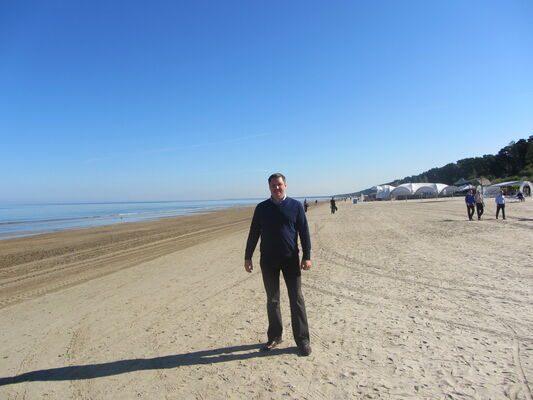  ,   Alexandr, 54 ,  