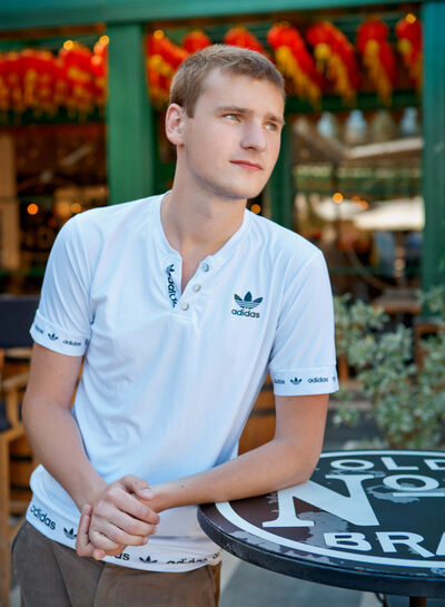  --,   Maksim, 24 ,  
