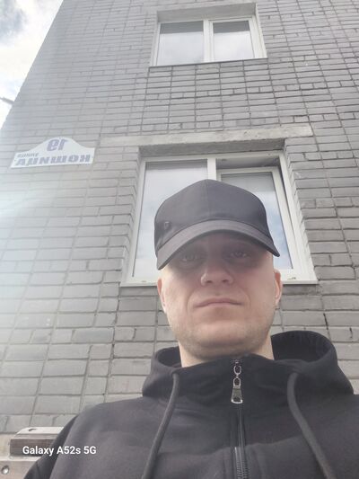  ,   Vitalay, 33 ,   ,   