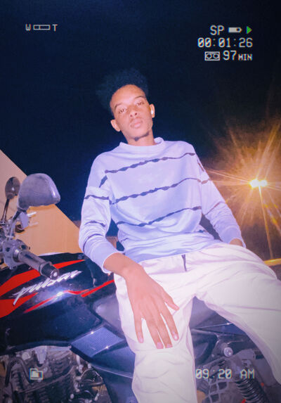  ,   Biggy, 23 ,   ,   , c 