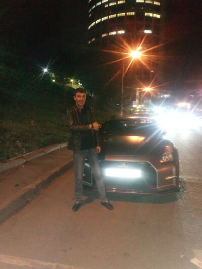  ,   Abdumalik, 37 ,  