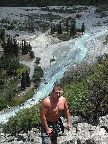  ,   Tim, 42 ,   