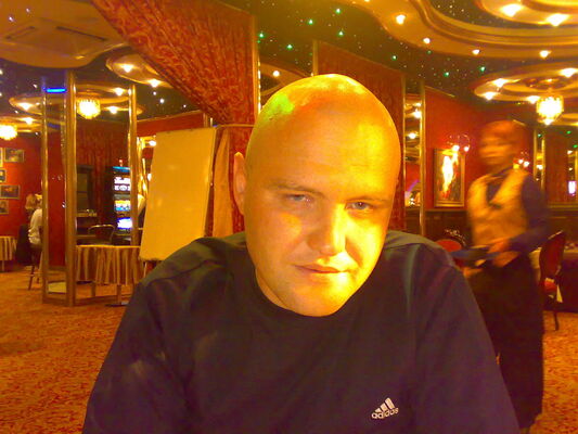  ,   Viktor, 49 ,   ,   , c 