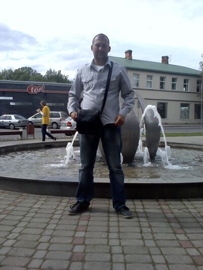  ,   Olegs, 44 ,  