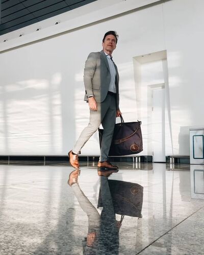  ,   Aleksandr de, 61 ,   ,   , c 