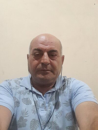  ,   Leon, 56 ,   ,   