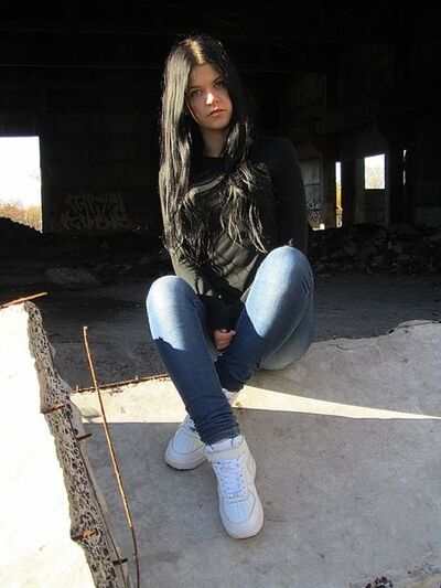 Mogok,   Marina, 29 ,   ,   , c 
