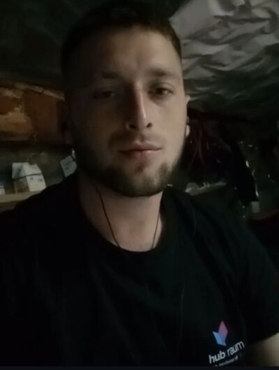  ,   Victor, 29 ,   ,   