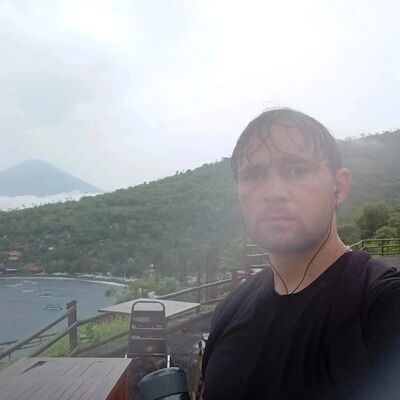  ,   Yury, 42 ,   ,   , c 