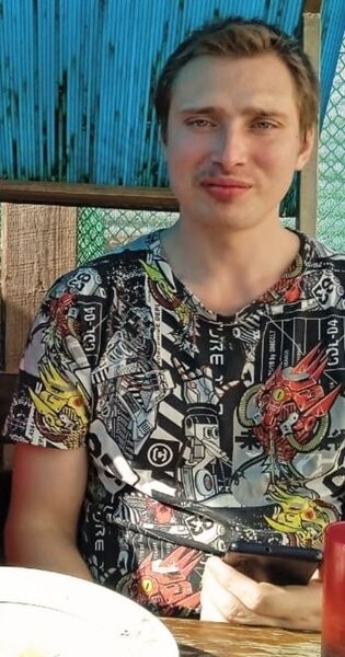  ,   Denis, 30 ,   ,   