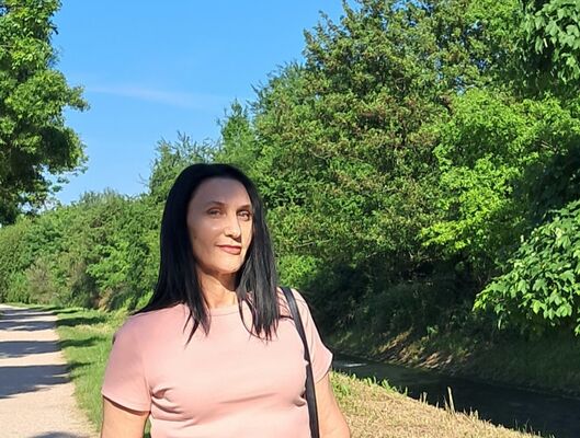  Frankenthal,   Elena, 53 ,   c 